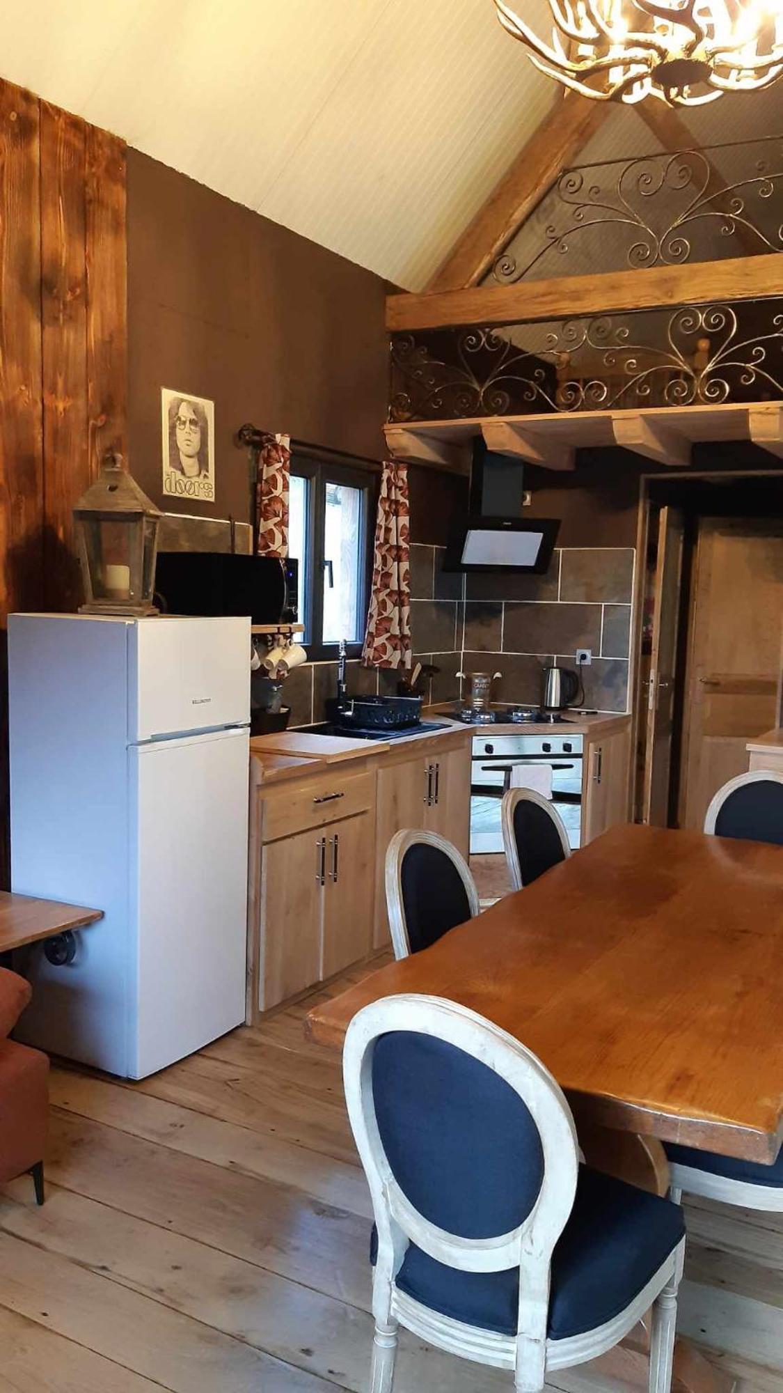 A La Cabane Des Bois Dessus Tiny Gite Alligny-en-Morvan Bagian luar foto